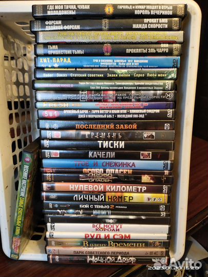 DVD фильмы.Зарубежные и Российские.+DVD плеер