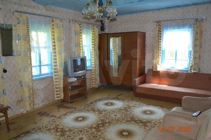 Дом 27 м² на участке 4 сот.