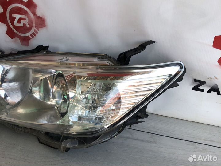 Toyota Camry V50 Фара левая
