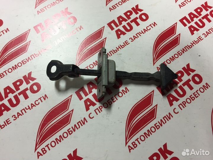 Ограничитель двери Mazda 3 BK 2008
