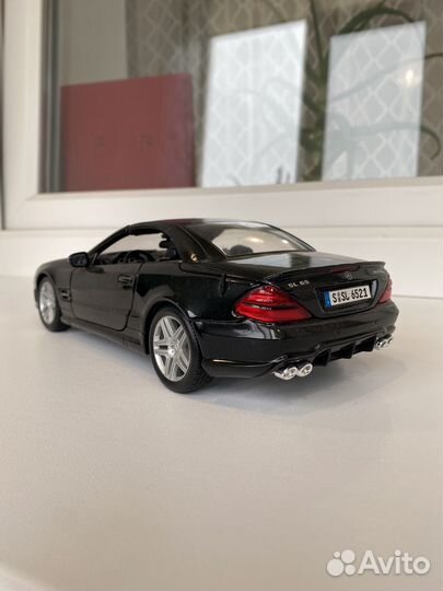 Коллекционные модели автомобилей 1:18