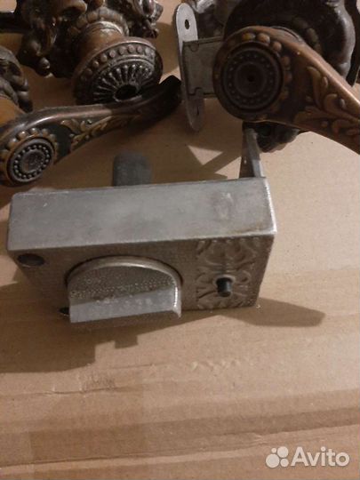 Замки и ручки дверные из СССР