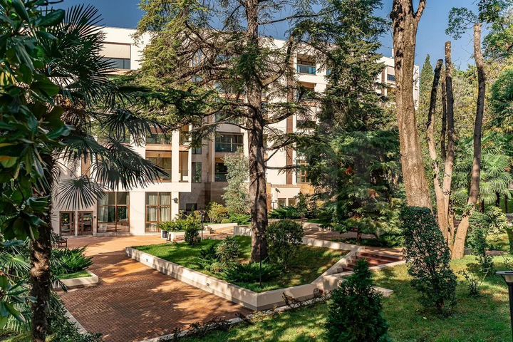 Гостиница, 3050 м²