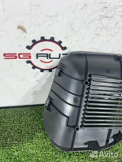 Заглушка обшивки багажника задняя правая Toyota