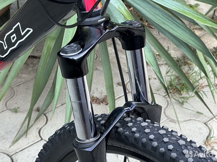 Kona Hoss на хороших компонентах