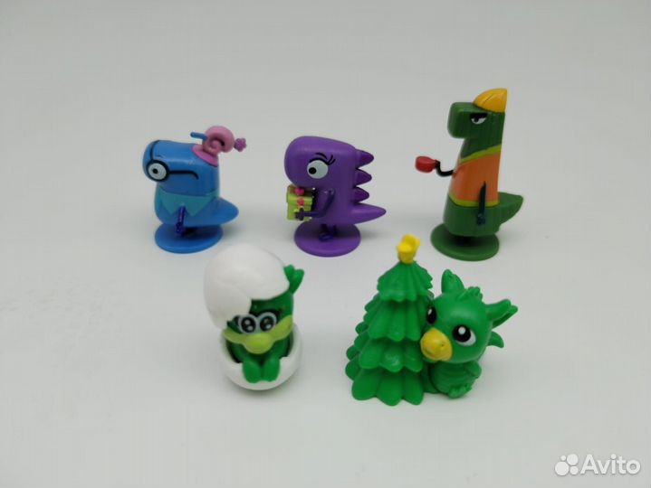 Игрушки киндер тролли Три кота,Энчантималс Пиглет