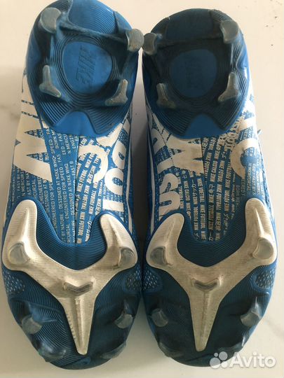 Футбольные бутсы nike mercurial