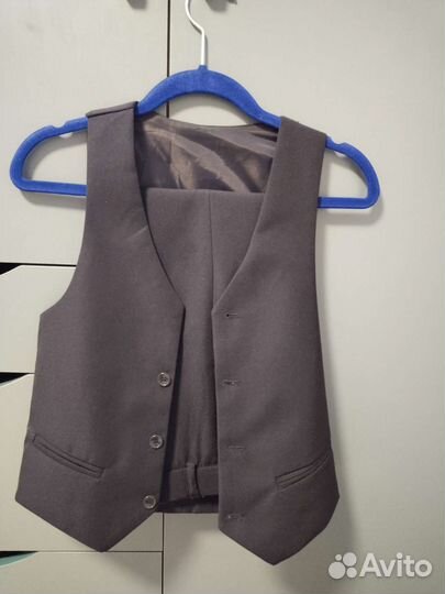 Школьный костюм