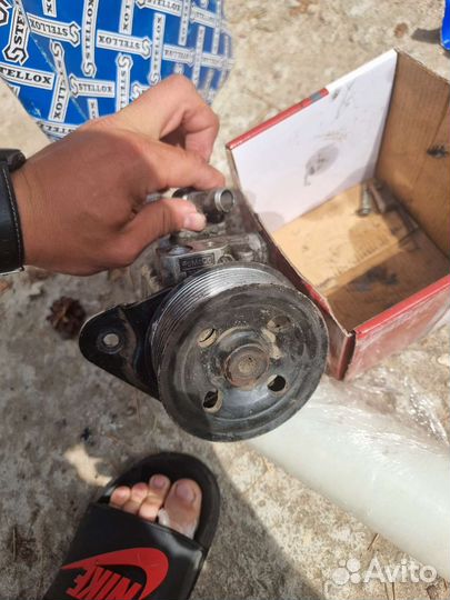 Насос гур на Range Rover Sport 3.6