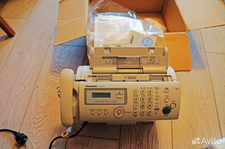 Panasonic Факс -Телефон KX fp207ru