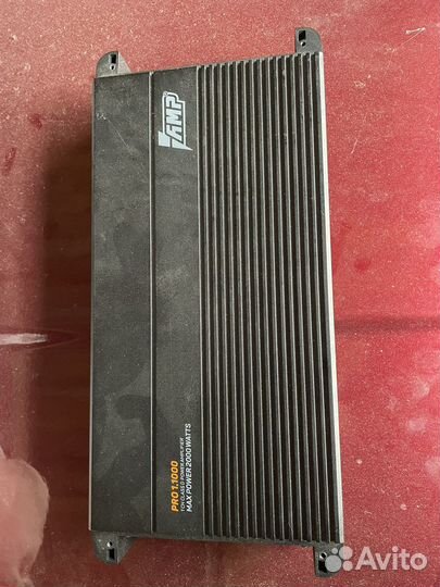 Автомобильный сабвуфер с усилителем