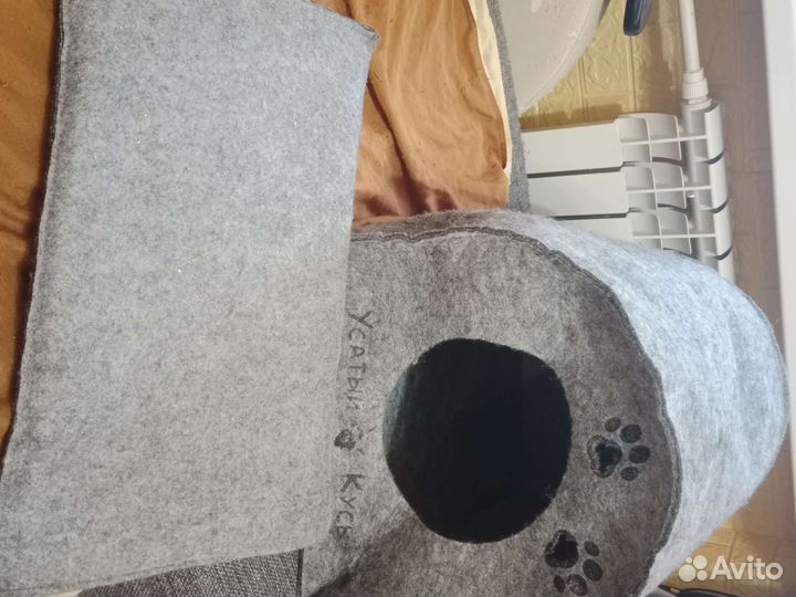 Домик для кошек и собак