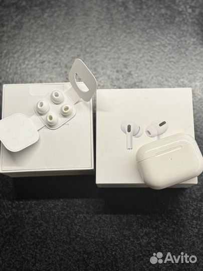 Наушники AirPods Pro