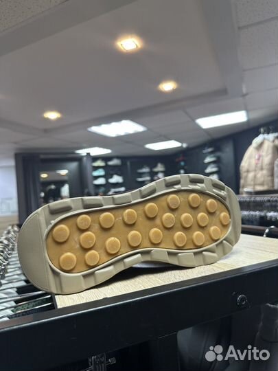 Зимние кроссовки EA7