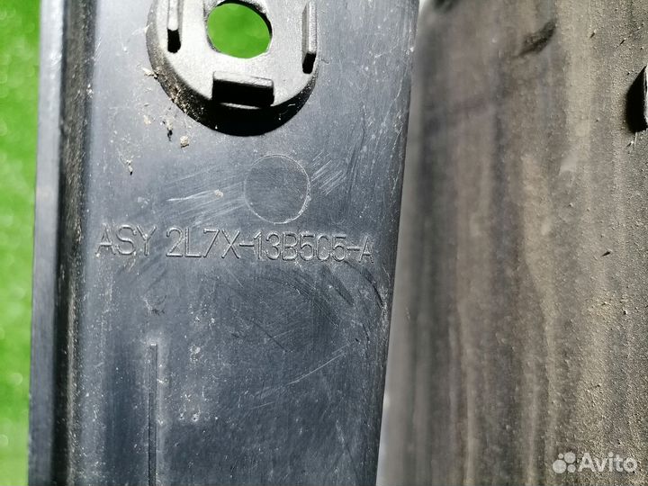 Фонарь (стоп сигнал) левый 2L7X-13B505-A Lincoln N