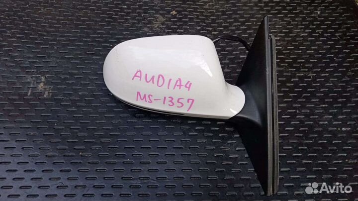 Зеркало правое Audi A4 B8