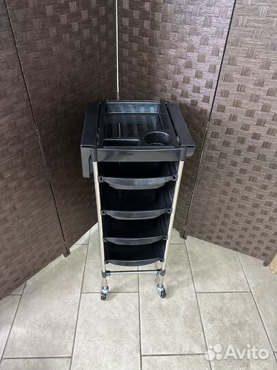 Тележка парикмахерская