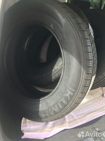 Kumho Sense KR26 225/65 R17