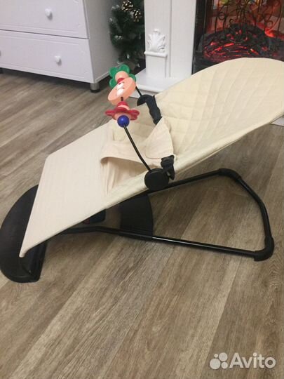 Шезлонг для новорожденных