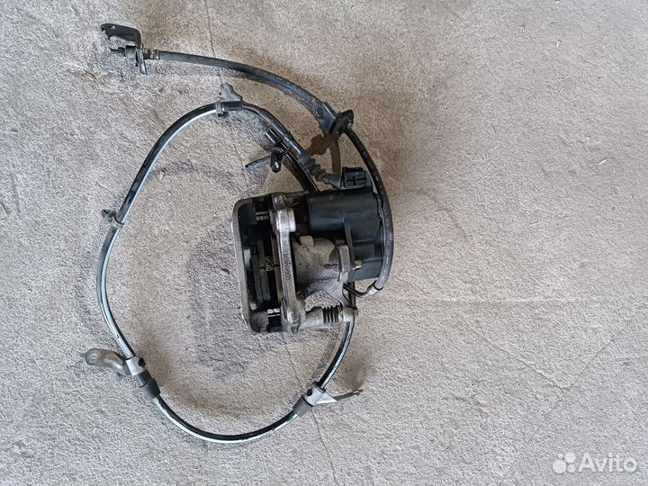 Суппорт задний правый Honda CRV-5.Оригинал