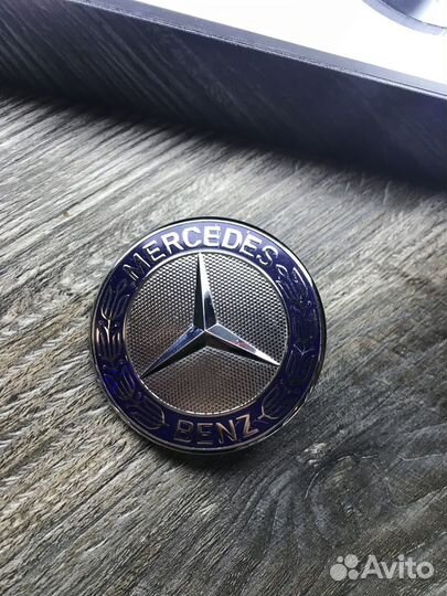 Эмблема капота Mercedes