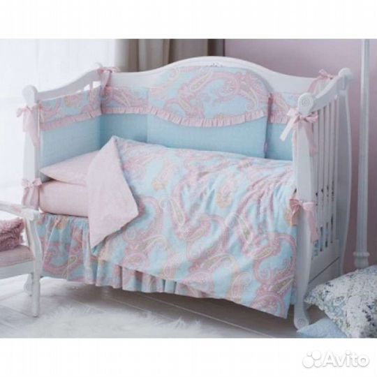 Комплект в детскую кроватку с бортиками