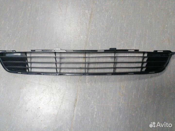 Решетка радиатора Toyota Corolla