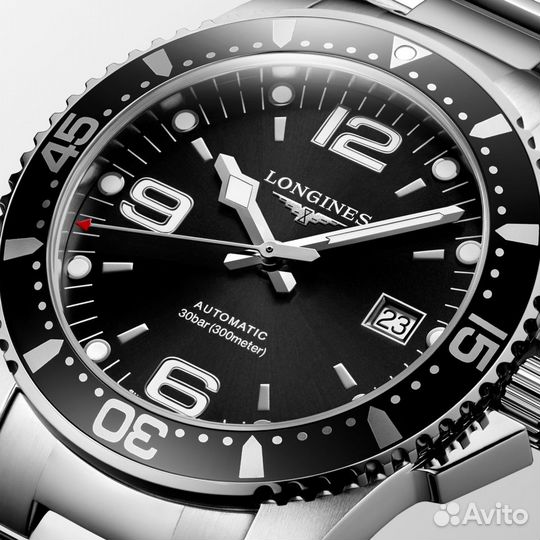 Часы Longines HydroConquest 44мм L3.841.4.56.6