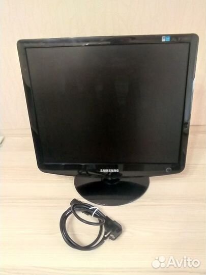 Монитор для компьютера Samsung Sync Master 932BF