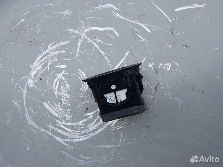 Дефлектор воздуховода Opel Corsa D