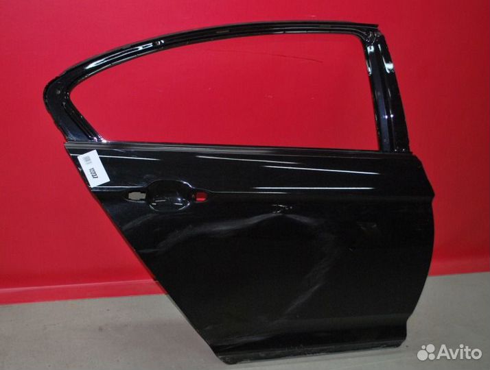 Дверь задняя правая Volkswagen Passat