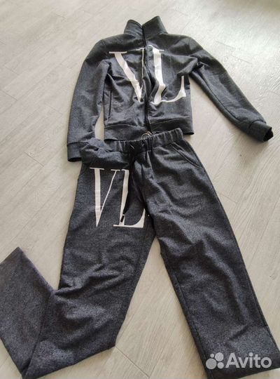 Спортивные костюмы