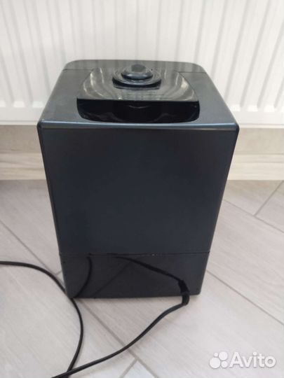 Увлажнитель-ионизатор Vitek 1764 вк