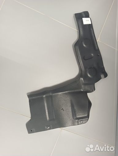 S8402811 Защита двигателя лев.(пластик) Lifan X60