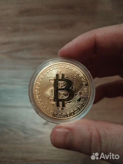 Монета биткоин