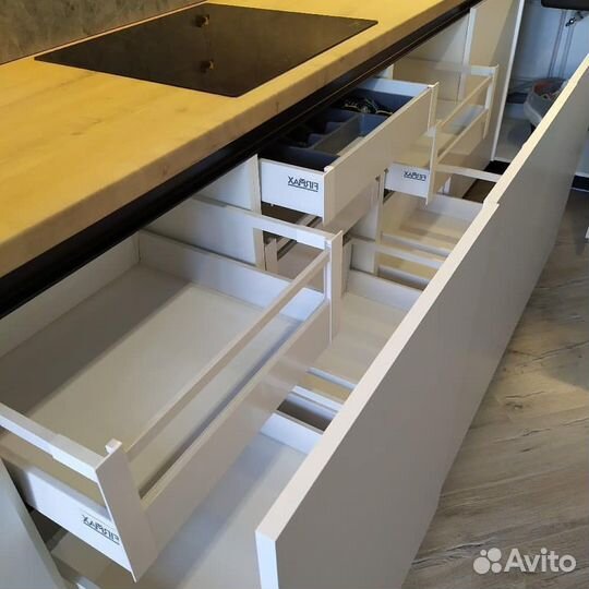 Кухонный гарнитур от фабрики