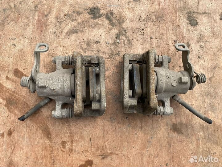 Суппорт тормозной задний Kia Ceed 2 JD