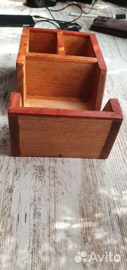 Салфетница горизонтальная