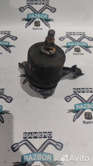 Подушка двигателя передняя правая Toyota Camry ACV