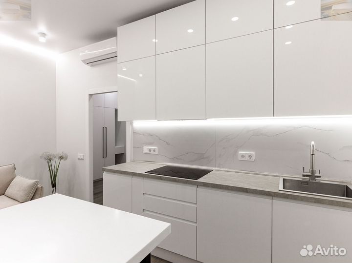 Кухня от прозводителя Угловая Белая