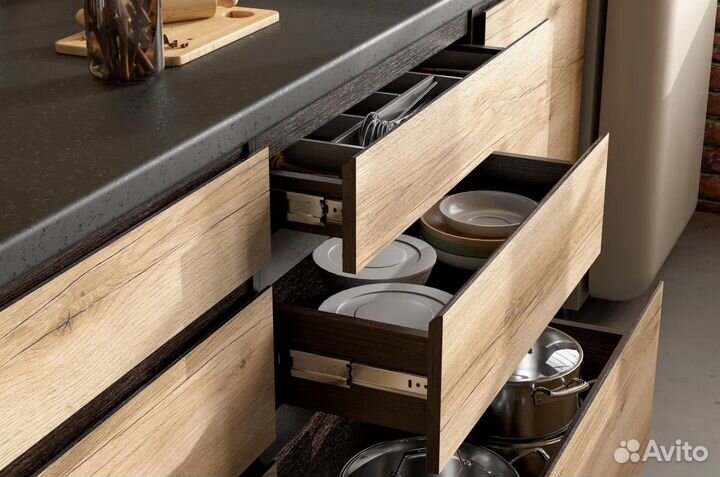 Кухня угловая со столешницей