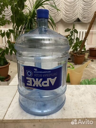 Пластиковые бутылки 19 литров