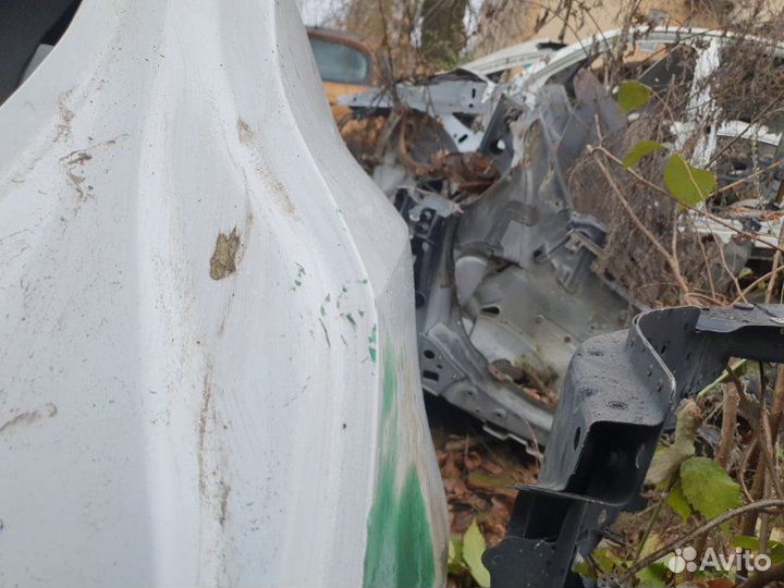 Четверть задняя левая Opel Insignia седан 2.0I