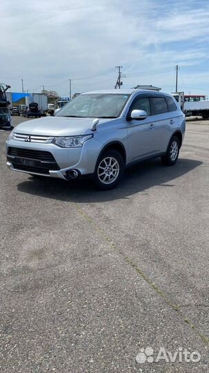 В разбор из Японии Mitsubishi Outlander GF8W 4J12