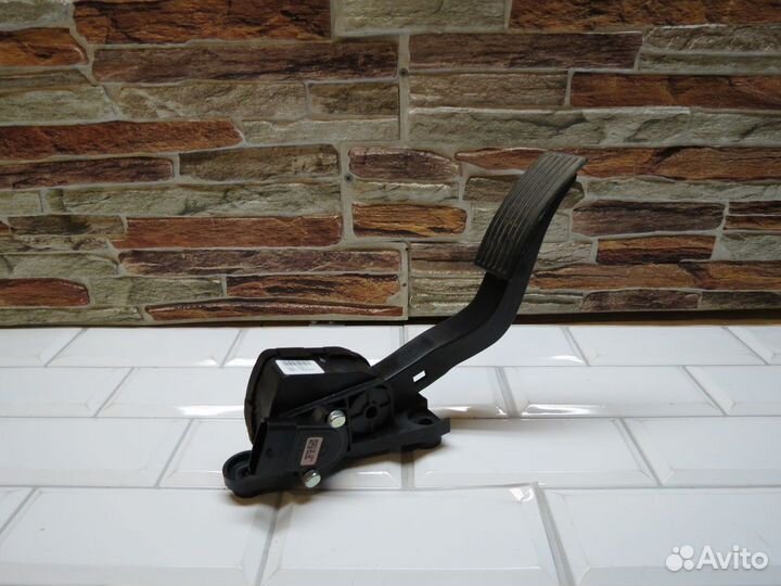 Педаль газа Hyundai Solaris