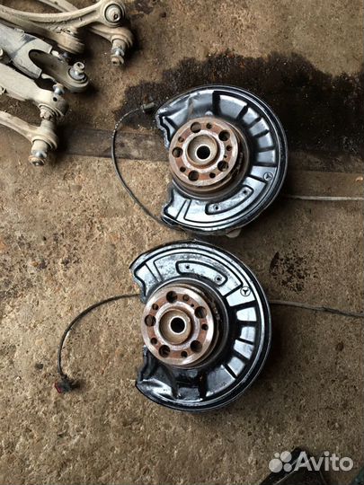 Цапфа кулак w204 задний