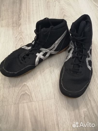 Боксерки asics 42,5