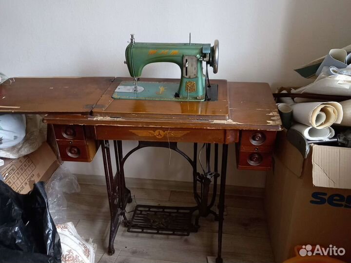 Швейная машина старинный Китай