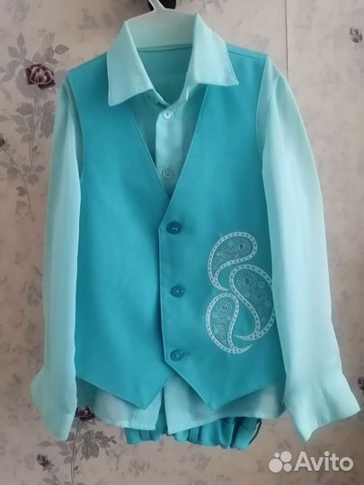 Нарядный костюм на мальчика. Рост 110