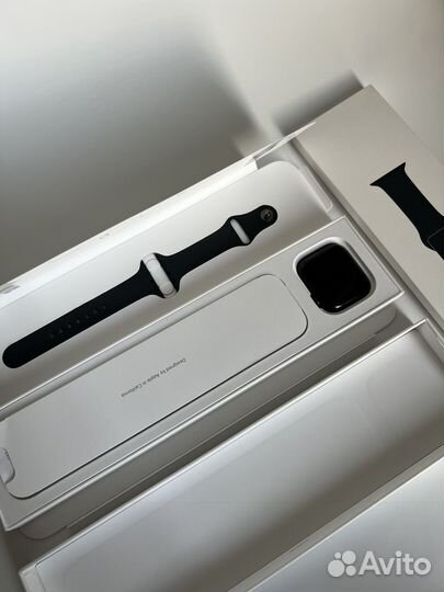 Смарт-часы Apple Watch SE 2022 40mm